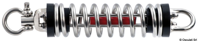 Molla ormeggio dotata di dispositivo cardanico di rotazione su sfere inox dalla testa snodata, che evita la torsione delle cime o catene facendo lavorare la molla con perfetta assialità e parallelismo.
