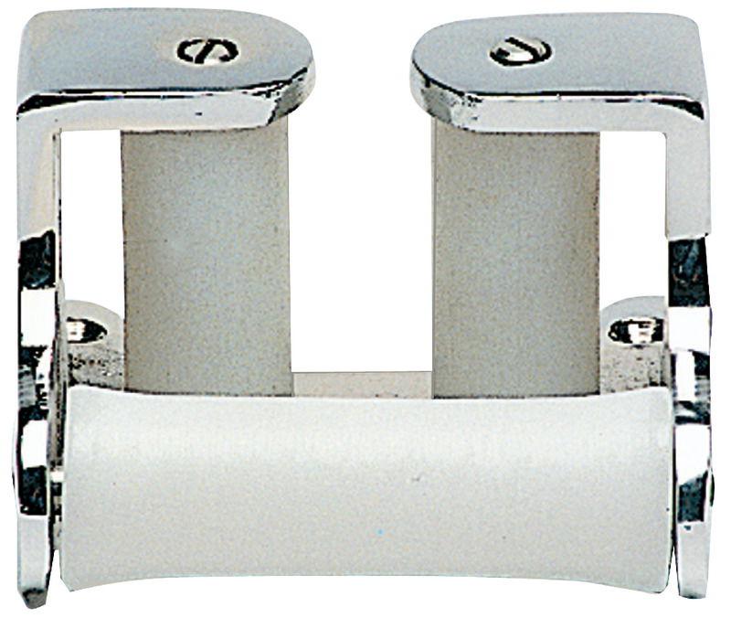 Con pulegge intercambiabili in nylon dotate di un'ottima scorrevolezza e carcassa in ottone cromato.