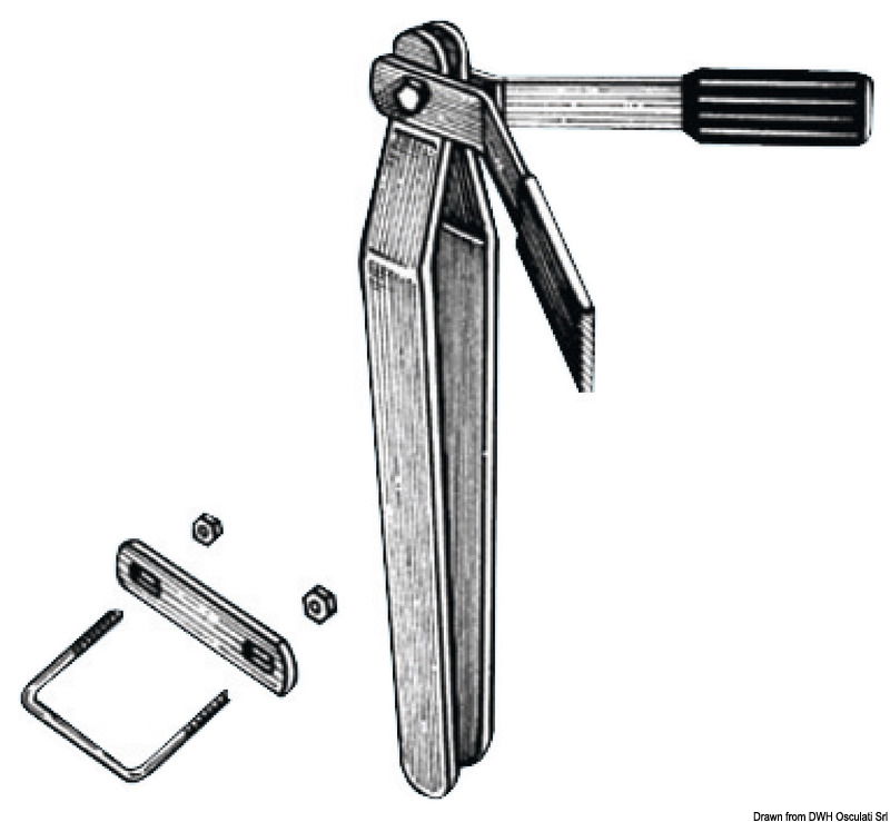 Completo di cavallotto ad U di fissaggio e guaine protettive.