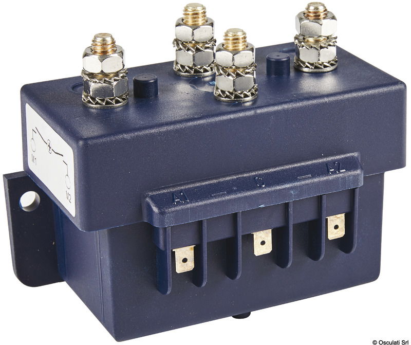 Gruppi di potenza per comando verricelli salpa ancora con motori a 3 o 4 fili o magneti permanenti. Grado di protezione IP56. Abbinabili a tutti i comandi a piede a mano o portatili.