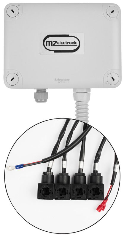 Il comando permette il controllo di 4 relè o elettrovalvole e il relè pompa olio di centraline di passerelle idrauliche a 4 vie. Le elettrovalvole ad esso collegate possono essere azionate da un radiocomando 4 canali ad 868 Mhz e anche da un comando remoto via cavo, (entrambi forniti nel KIT). La centralina in materiale plastico a tenuta stagna è pre-cablata per il collegamento alla centralina idraulica. Dotata di controllo tramite microprocessore, permette di visualizzare l’attivazione dei comandi e delle funzioni radio per mezzo di LED. Il prodotto è fornito con cappucci per le elettrovalvole di serie.