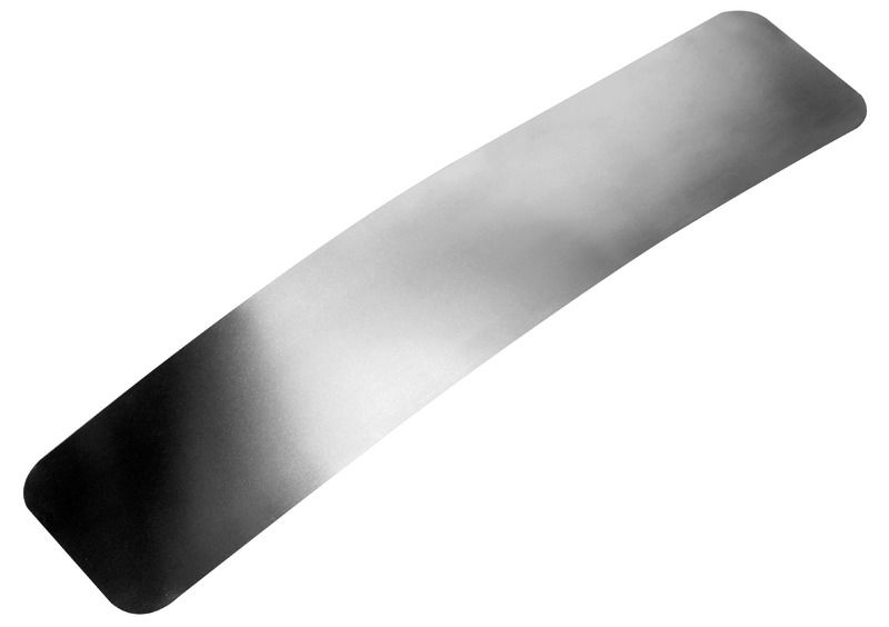 Fogli di acciaio inox estremamente flessibile per proteggere gelcoat e vernice della barca dallo sfregamento delle cime. Adatto sia per proteggere le cime da ormeggio e le cime di manovra dallo sfregamento. Realizzati in acciaio inox con un potente adesivo 3M VHB™ . Non rovinano ne gelcoat ne vernici.