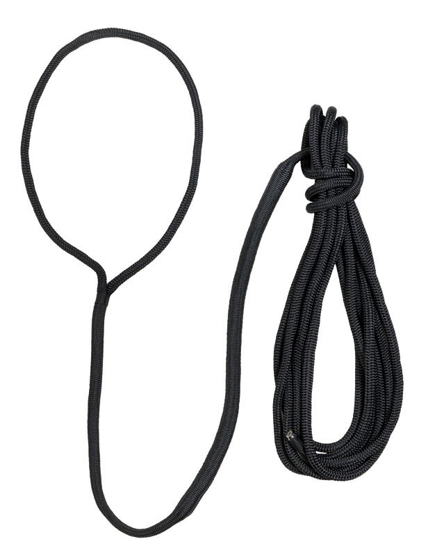 Doppia treccia realizzata in 100% poliestere alta tenacità che include al suo interno un ammortizzatore in materiale elastico.Pre-impiombata con occhio di grandi dimensioni per facilitare la fase di ormeggio ed incrementare il comfort e la sicurezza, soprattutto in crociera.Antitorsione, resistente ai raggi UV e resistente allo sfregamento.