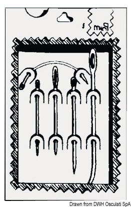 Confezione di aghi assortiti. Ideale per riparazioni e cuciture di rinforzo per le vele.