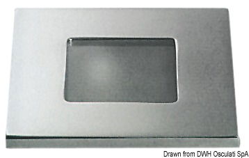 Corpo in ottone pressofuso. Lente in vetro temperato e satinato. Sistema di fissaggio con molle interne.Lampadina non inclusa.