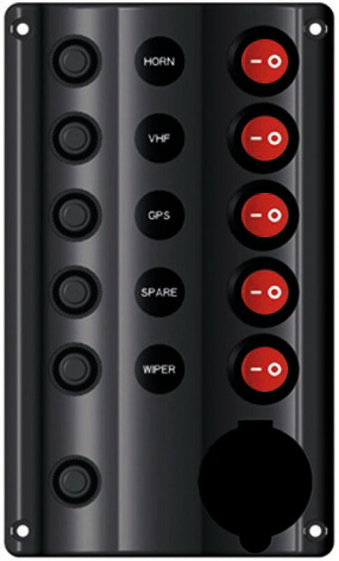 Fabbricati in plastica nera, sono completi di interruttori a bascula e fusibili automatici termici riarmabili. Completi di adesivi per identificare le varie utenze.