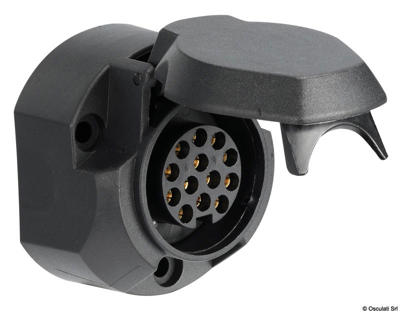 In ABS nero con particolari in ottone cromato.