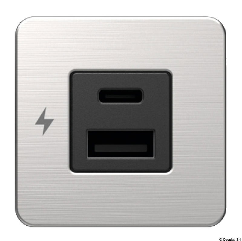 La presa USB doppia (A+C) Tile, offre soluzioni di ricarica eleganti e ad alte prestazioni, progettate specificamente per gli interni marini. Con eleganti opzioni di lunetta in nero opaco o acciaio inossidabile spazzolato 316 di alta qualità, questi caricabatterie si fondono perfettamente negli ambienti marini di lusso. Con un ingombro compatto di 40 mm, richiedono un seghetto a tazza di 29 mm per una facile installazione.Tiny unisce funzionalità e stile, rendendola la scelta ideale per modernizzare gli interni della tua imbarcazione. Migliora lo spazio della tua barca con questa soluzione pratica e sofisticata per la ricarica quotidiana dei tuoi dispositivi.