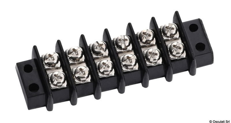 Con morsetti terminali in ottone nichelato. Separatori per evitare contatti accidentali.