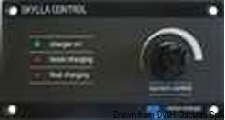 Carica a 3 stadi IUOU con microprocessore che adatta perfettamente il tipo di carica richiesto dalla batteria, funzione molto importante con le batterie sigillate. Due uscite isolate. La seconda limitata a 4 A è dedicata alle batterie avviamento. Sistema automatico di compensazione temperatura batteria. Importante per le batterie sigillate perchè ne allunga la vita.Dati tecnici: Carcassa alluminio; Sensori temperatura interni + sensore temperatura batteria; Ventilazione forzata; Protezioni contro corto circuito, inversione polarità, surriscaldamento.