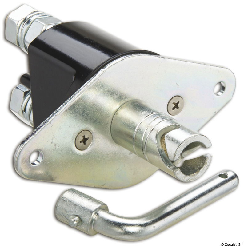 In ottone e bachelite con contatti in ottone e rame argentati. Modello industriale ad alta capacità (350 A 24 V - 2500 A (5 secondi).