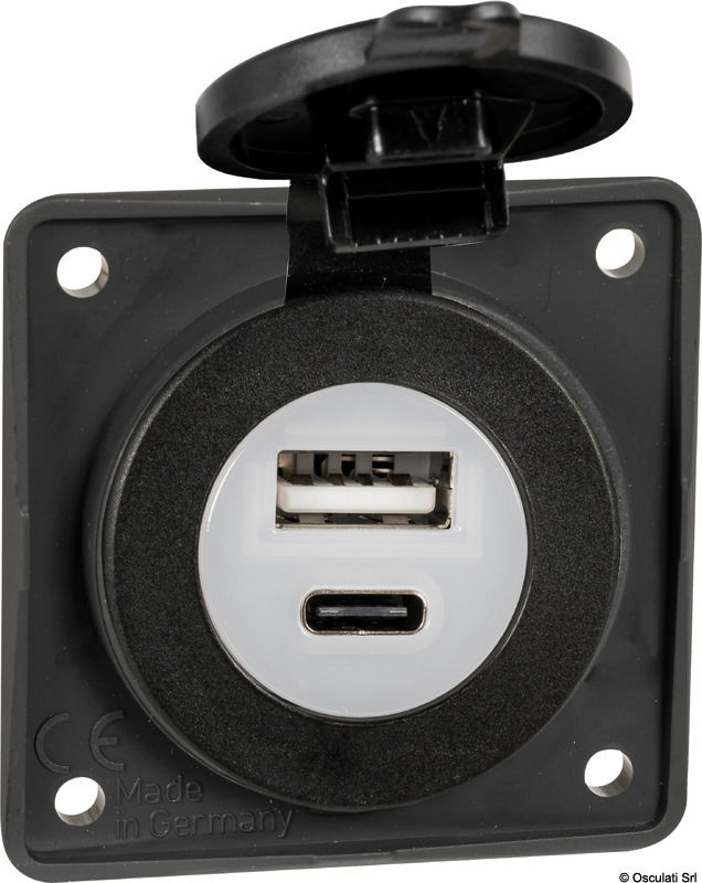 Vengono completati con le cornici di design modello "FLOW" singole o doppie.Cornice singola: 59,5x59,5 mm. Cornice doppia: 59,5x178,5 mm.