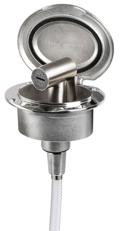 Vano doccia in acciaio inox AISI 316 con sportello autoreggente. Dotato di doccia Tiger in acciaio inox e boccola interna in gomma antivibrante.