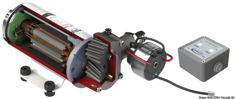 Autoadescante con ingranaggi in PEEK elicoidali.Controllo costante di pressione, corrente e voltaggio.Arresto automatico in caso di fine liquidoCorpo in ottone nichelato, albero in acciaio inossidabile, tenute in FKM.Il motore gira progressivamente fino a raggiungere la portata richiesta garantendo cicli di lavoro prolungati, maggiore silenziosità ed ottimizzazione dei consumi.La pompa è protetta da cortocircuiti e sovratensioni.Dopo 1 minuto e mezzo di operatività senza acqua la pompa va in protezione.