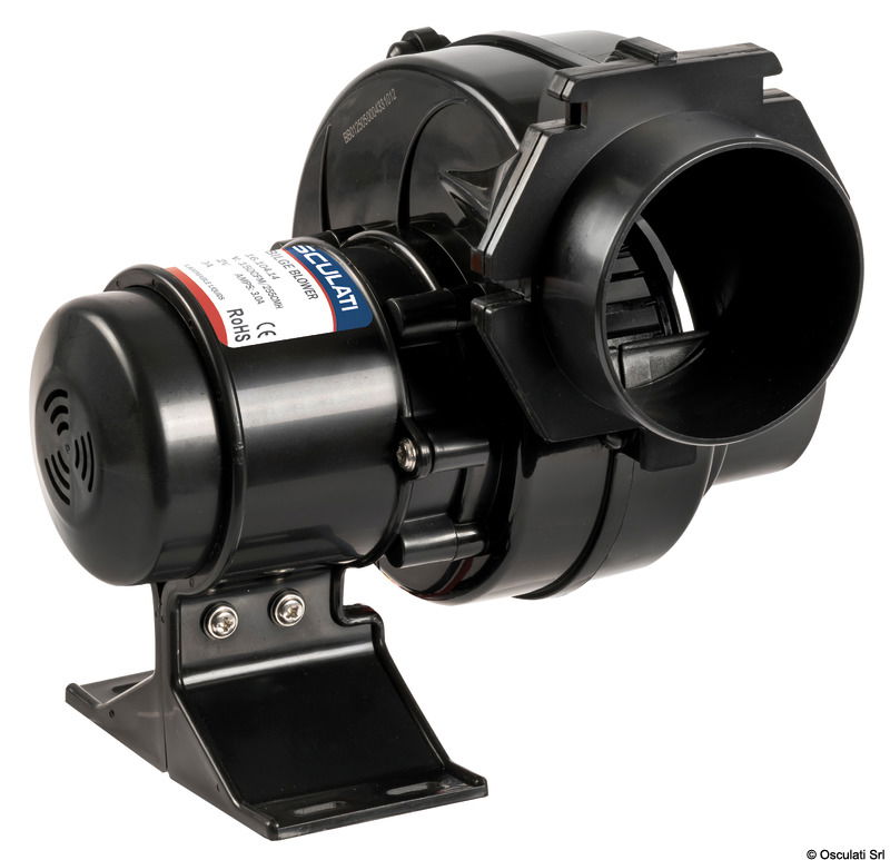 Doppia opzione di montaggio: a paratia o con staffa.Possibilità di montare il tubo di ventilazione sia in entrata che in uscita.Carcassa in ABS anticorrosione.Conforme a normative CEI EN50014-1 e N61000-3-3, per motori elettrici funzionanti in ambiente potenzialmente esplosivo.