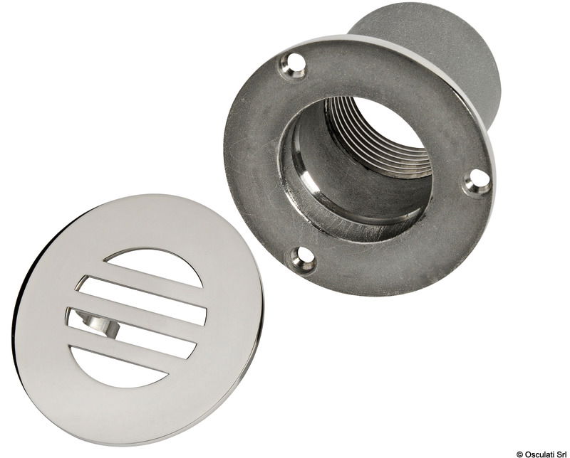 In acciaio inox AISI 316 lucidato a specchio. Griglia superiore montaggio a scatto, con ulteriore funzione di nascondere le viti di fissaggio.