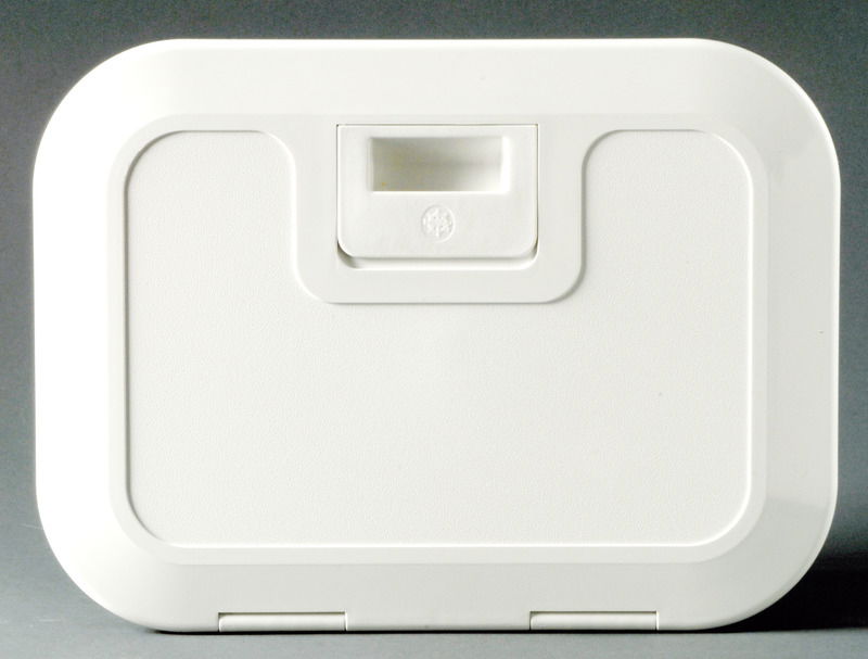 Formato da portello + gavone in polietilene.