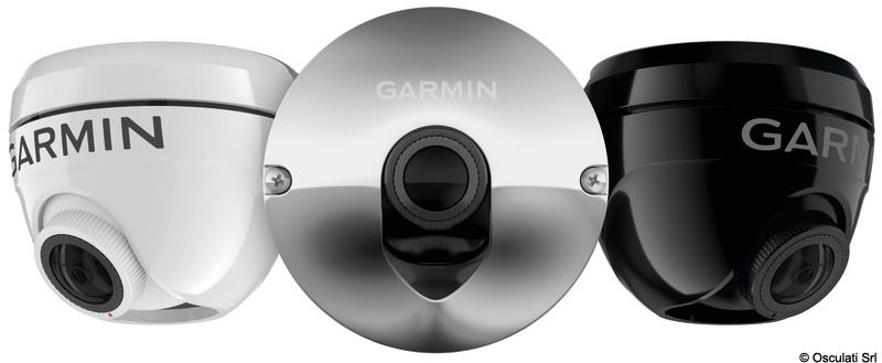 Le telecamere GC 245 e GC 255 ad alta risoluzione servono ad eliminare lo stress durante l'ormeggio per attraccare la tua barca in tutta sicurezza.Realizzate per i chartplotter Garmin possono fornire indicatori di distanza e linee guida per migliorare la consapevolezza di cosa c'è intorno alla tua barca durante l'attracco in spazi ristretti.
