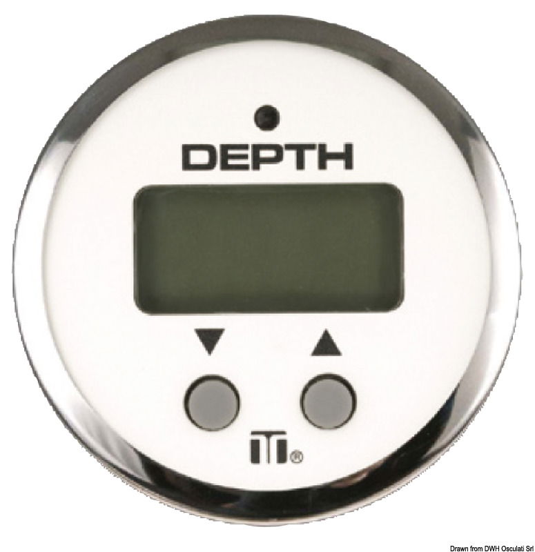Legge da 0,7 a 61 m fino ad una velocità di 101 km/h (63 mph). Display LCD polarizzato. Scala in metri o piedi a scelta. Funzioni d'allarme di minima e massima profondità + sia sonoro che ottico. Potenza max 250 watt. Trasduttore di poppa da 200 khz con cavo da 9 m. Possibilità di calibrare la profondità tenendo conto dell'immersione della barca (keel offset).