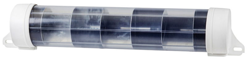 Versione potenziata dei modelli 32.235.00/01. Formati da lamelle in alluminio incrociate a vari angoli di 90° in un contenitore plastico. Superficie riflettente garantisce una visibilità fino a 4 miglia marine.