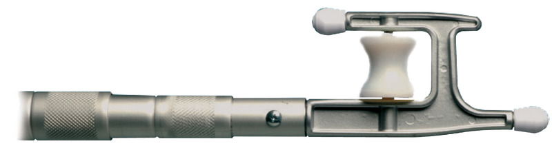 Completamente in alluminio anodizzato compreso raffio.