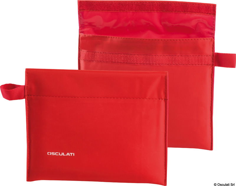 In nylon cordura con interposti fogli di polietilene galleggiante. E’ un oggetto funzionale e molto robusto. A richiesta, per almeno 100 pezzi, marchio del cliente.