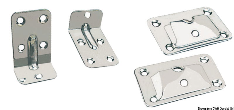 In acciaio inox per l’applicazione di tavoli su cabinati. Serie composta da due ganci e due portaganci. Sono pezzi stampati e molto robusti.