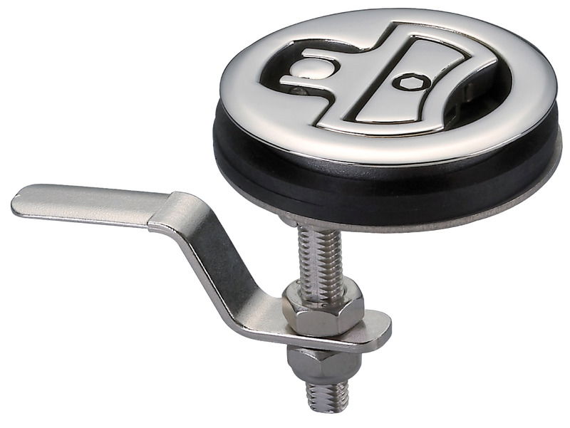 Con sistema a camma eccentrica che, abbassando la maniglietta, trasla verso l’alto la leva interna di fermo, realizzando così una chiusura più sicura, stagna e senza vibrazioni. Allo stesso modo, alzando la maniglietta, la leva interna si alza e libera il portello. Completamente in acciaio inox AISI 316 lucidato a specchio.