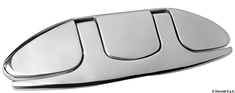 Una soluzione compatta e dal design ergonomico. In acciaio inox AISI 316 lucidato a specchio. Di facile montaggio, non richiedono incasso.