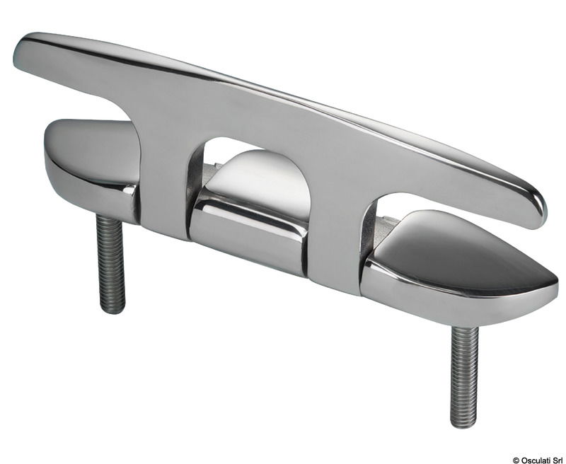 Una soluzione compatta e dal design ergonomico. In acciaio inox AISI 316 lucidato a specchio. Di facile montaggio, non richiedono incasso. Modello brevettato US M617040.