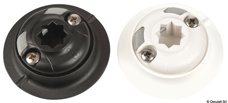 Per incollaggio su ogni superficie da non forare.Adesivo 3M VHB per facile installazione su Hypalon, PVC, vetroresina, etc.RIBport può essere incollato anche con colla bicomponente.