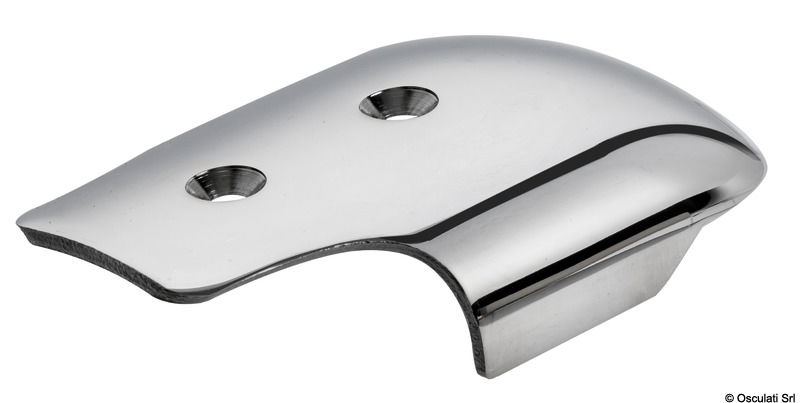 In acciaio inox 316L lucidato a specchio con svasature ad utensile.Il suo design pratico ed elegante accompagna l’attacco del profilo.