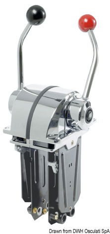 Universali per qualsiasi motore, funzione di controllo gas e invertitore. Dimensioni estremamente ridotte. Fabbricate in zama cromata. Disponibili nelle versioni ad azione doppia con disinnesto invertitore a pulsante, o ad azione singola in cui ogni leva controlla separatamente il cavo del gas o dell'inveritore. Usano qualsiasi cavo escluso C4. Già pronte per uso con cavi C2/C7/C8/MACHZero.Il kit X12 (45.012.00) OPTIONAL permette l'avviamento solo con motore in folle.Kit adattamento cavi:K60 (B301/B302) con cavi C5/C16/MACH5;K62 (B301/B302) con cavi C36/MACH36;K63 (B322) con cavi C5/C16/MACH5;K65 (B322) con cavi C36/MACH36;K67 (B322) con cavi C2/C7/C8/MACH0.Per cavi C36/MACH36 richiedere kit K62 (45.100.12). Per cavi C22 richiedere kit K61 (45.100.13).