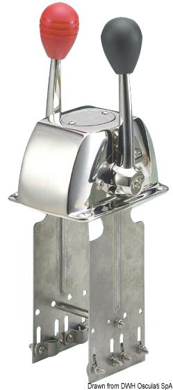 In ottone cromato e acciaio inox AISI 316. Accetta cavi: C2/C7/C8/C14.
