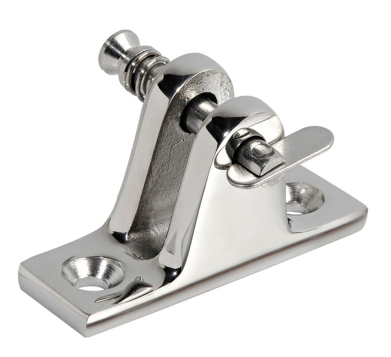 In acciaio inox AISI 316 lucidato a specchio.