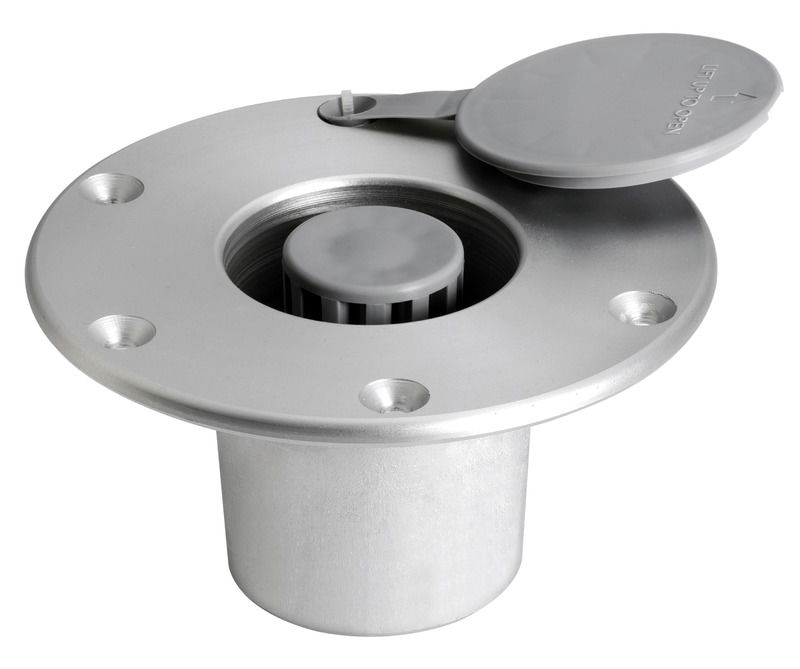 Fabbricata in alluminio anodizzato.Base ad incasso con coperchio di finitura.