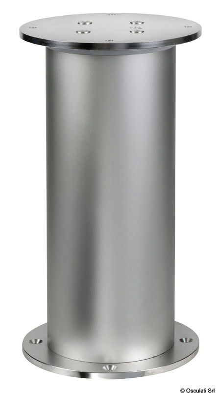 Gamba tavolo elettrica rotonda a tre stadi in alluminio anodizzato argento, adatta sia all'esterno sia all'interno barca, con antirotazione.Per azionamento gambe singole è necessario interruttore (ON)-OFF-(ON) tipo 14.192.03 o simili.Per azionamento in coppia ordinare centralina/ricevente 48.730.02.Per azionamento con telecomando ordinare centralina/ricevente 48.730.02 + 48.730.03.