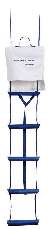 Si lascia attaccata al pulpito. In caso di uomo a mare, egli può tirare l’apposita cima collegata all’involucro protettivo, srotolando in mare la scala per risalire a bordo. Ideale per navigatori solitari.
