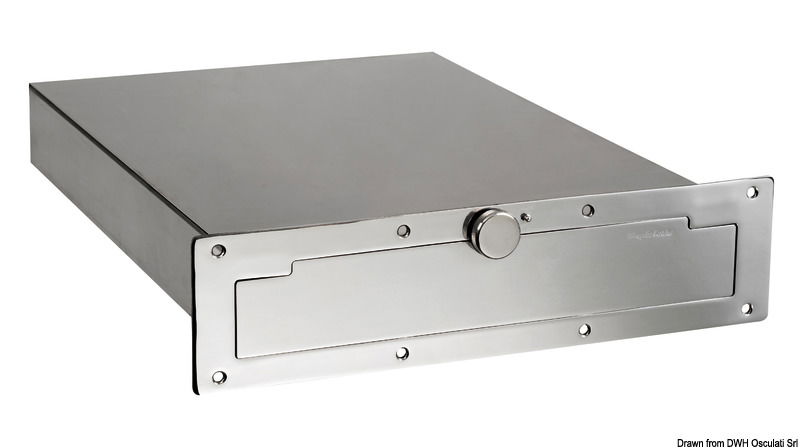 Scaletta telescopica ad incasso in acciaio inox AISI316 a 4 gradini. Dotata di maniglia di risalita integrata che si alza e si abbassa automaticamente ruotando la scaletta.Il meccanismo di chiusura maniglia facilita il recupero della scaletta dalla plancia. Estrazione della scaletta guidata che determina un migliore scorrimento e precisione di movimento.