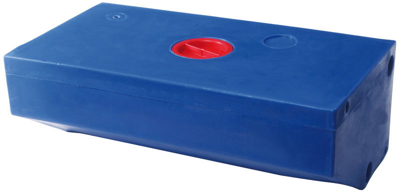 Completi di ingressi femmina sulle due testate da 3/4” e 1 1/2” per carico, scarico e sfiato . Stampati in polietilene ad alto spessore per garanzia contro il passaggio dei cattivi odori. Fabbricati secondo ISO 8099.