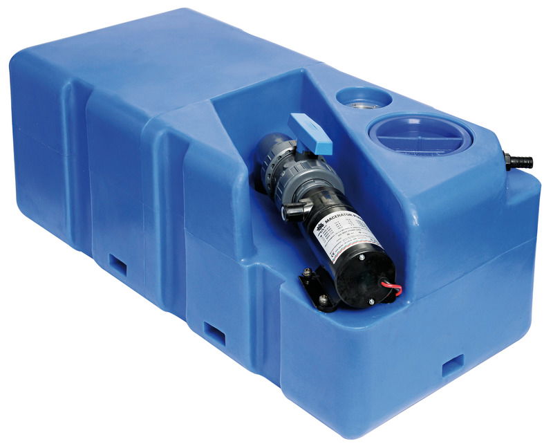 Fornito già montato e pronto all’installazione. Compatibile con tutti i wc elettrici e manuali. COMPLETO DI: maceratore elettrico; filetti femmina di carico 1” 1/2 + 3/4”; filetti femmina di sfiato 3/4”; filetti femmina di scarico emergenza manuale 1” 1/2; incavi per ganci di fissaggio 52.195.00; valvola di intercettazione per poter staccare il maceratore in caso di manutenzione; flangia 5 fori pre-forata per sensore di livello (sensore da ordinare a parte); protezione per sensore di livello. Fabbricati secondo ISO 8099.