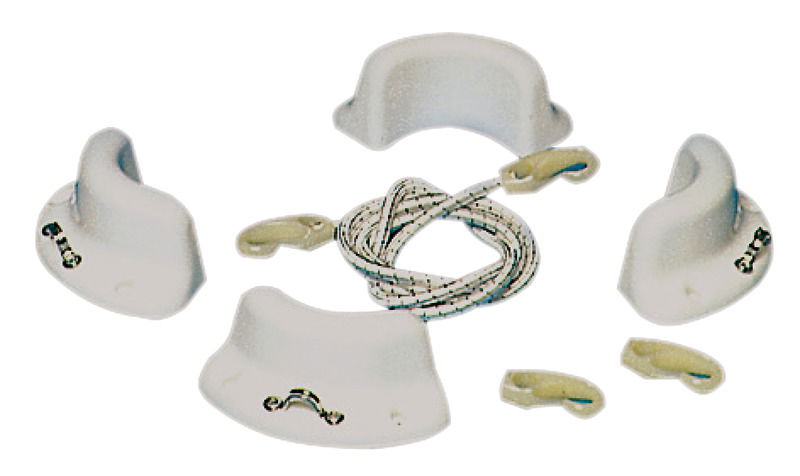 Formato da 4 angoli + due cavi elastici da fissare attraverso le maniglie, universale.