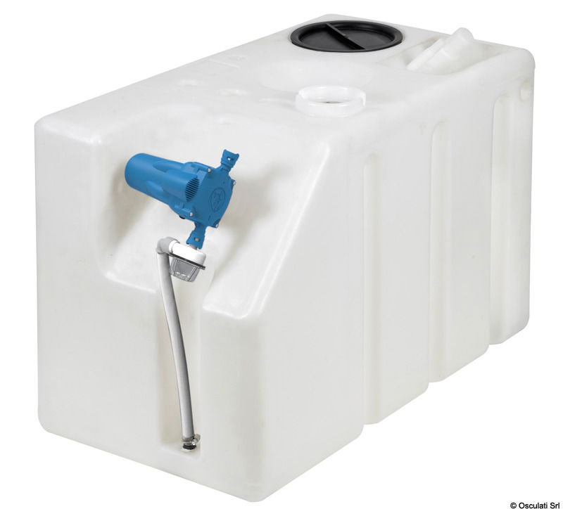 Serbatoio in polietilene alimentare già assemblato con autoclave 16.512.12 (12V), portata 12,8 l / min. oppure con autoclave Whale Watermaster 16.700.13 (12V), portata 11,5 l / min.