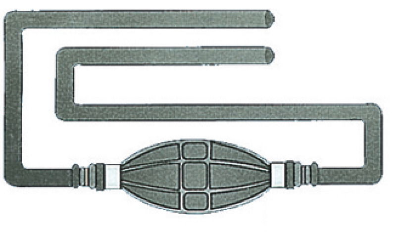 Fabbricato con speciale tubo coestruso con interposta calza in poliestere.Sezione 8x13 mm, resistente fino a 15 bar.Completa di pompetta tipo maggiorato, adatta per benzina verde.