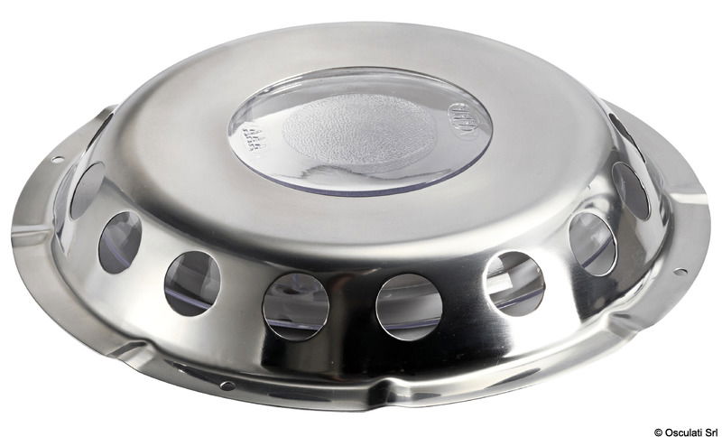 In acciaio inox. Permette il passaggio dell’aria, pur essendo perfettamente stagna.