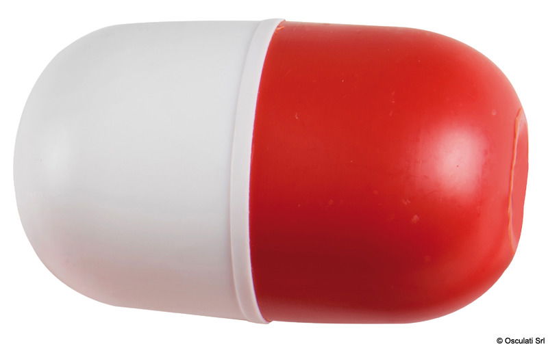 Completo di cima con cappi per il fissaggio alle bitte di poppa.E’ pratico ed economico.