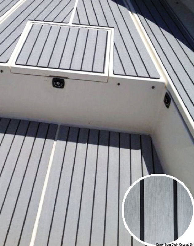 Tappetino autoadesivo per rivestimenti fai da te.Resistente alle macchie e molto facile da pulire anche ad alta pressione.Ottima resistenza ai raggi UV che ne conserva la colorazione.Superficie antiscivolo e impermeabile.Materiale ammortizzante e resistente agli urti.