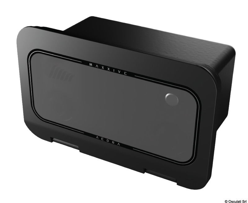 Il gonfiatore MAXXIVE INFINITE si distingue per le sue elevate prestazioni (1.2 bar e 500 l/min di volume iniziale) e la capacità di gonfiare e sgonfiare un'ampia gamma di oggetti, tra cui kite, SUP, piccoli gommoni, materassini, ecc...Con un touch-screen integrato per un controllo intuitivo ed un livello di rumorosità molto basso, garantisce un'esperienza facile, veloce e tranquilla.