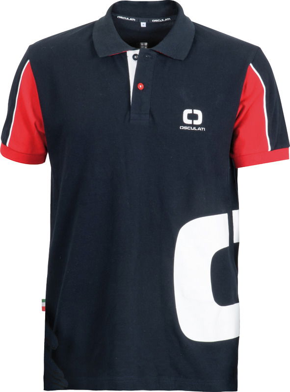 Polo a manica corta con due bottoni e spacchi laterali. Con fascia rossa sotto il colletto. Colletto e maniche a coste. Tessuto: 100% cotone piquet, 190 gr.Istruzioni di lavaggio: lavaggio a mano; no candeggio; non asciugare a mezzo di asciugabiancheria a tamburo; non stirare; non lavare a secco. Ricordati di indicare la taglia desiderata nella sezione "Nota d'ordine" prima di completare l’acquisto. In caso contrario, l’ordine non potrà essere processato correttamente.