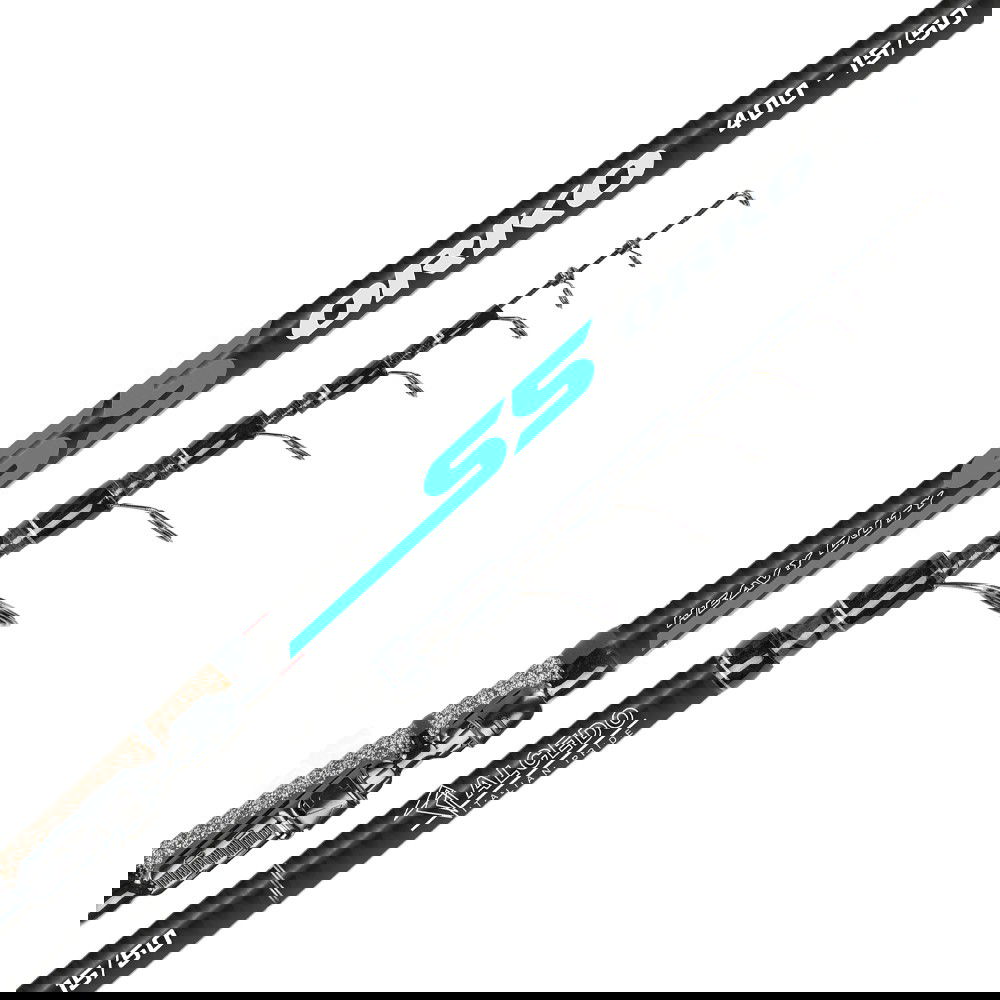 ALCEDO ORKO è una canna incredibilmente versatile, adatta a diversi tipi di pesca sia in mare che in acqua dolce. Ideale per tecniche come la bolognese con galleggiante, la pesca a fondo, con pasturatore, bombarda, e in laghi per trote o carpe. La sua ottima elasticità permette di adattarsi alle diverse esigenze: è perfetta sia per combattere pesci di taglia con monofili robusti, sia per l’uso di fili sottili grazie alla sua azione parabolica. Questa caratteristica consente alla canna di assecondare le fughe del pesce senza rischio di rottura del filo, grazie alla sua capacità di piegarsi e creare un effetto ammortizzante. Dotata di anelli Sea Guide e un’impugnatura speciale antiscivolo, garantisce una presa sicura in ogni condizione.